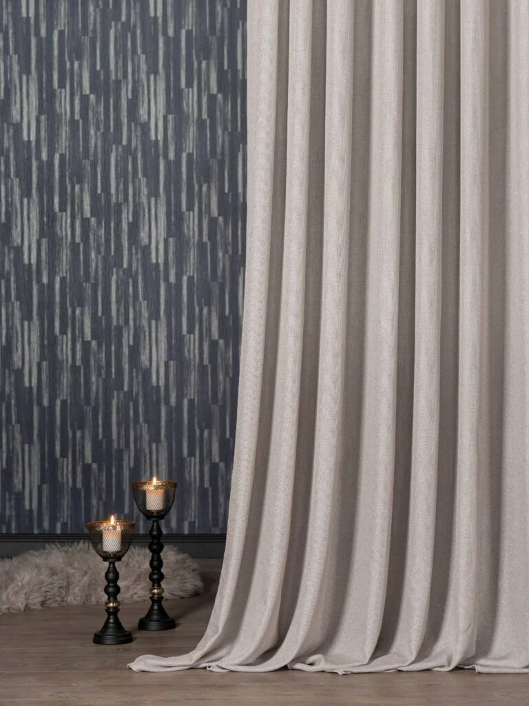 ستائر يونيفورا